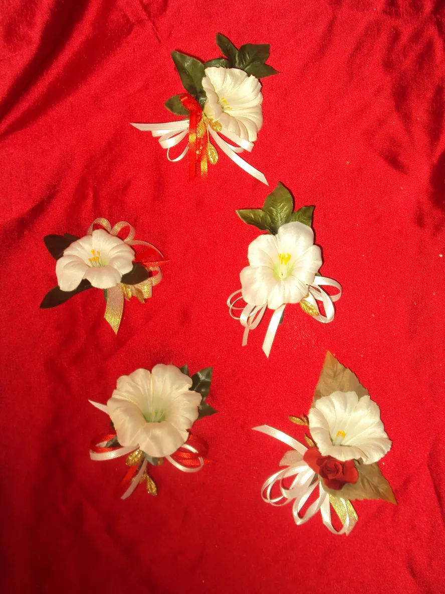 Lady in Red 8 Piece Wedding Flowers Package - Image 4