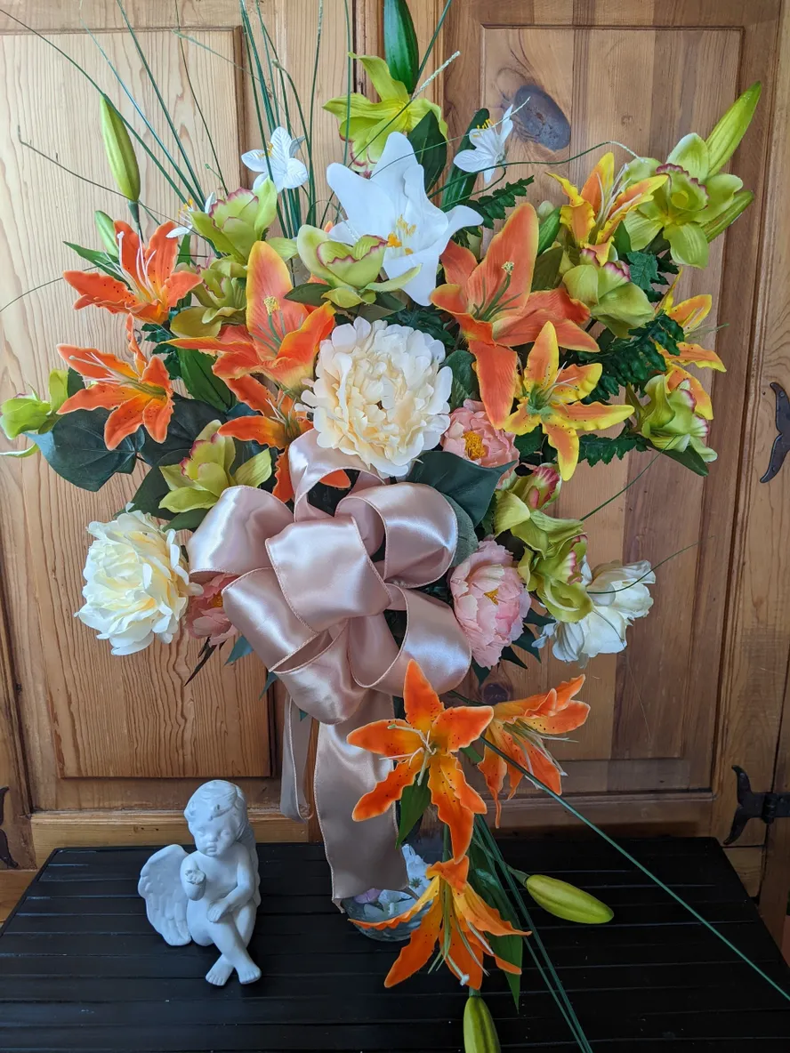 Sympathy Gravesite Flower Arrangememt - Image 2