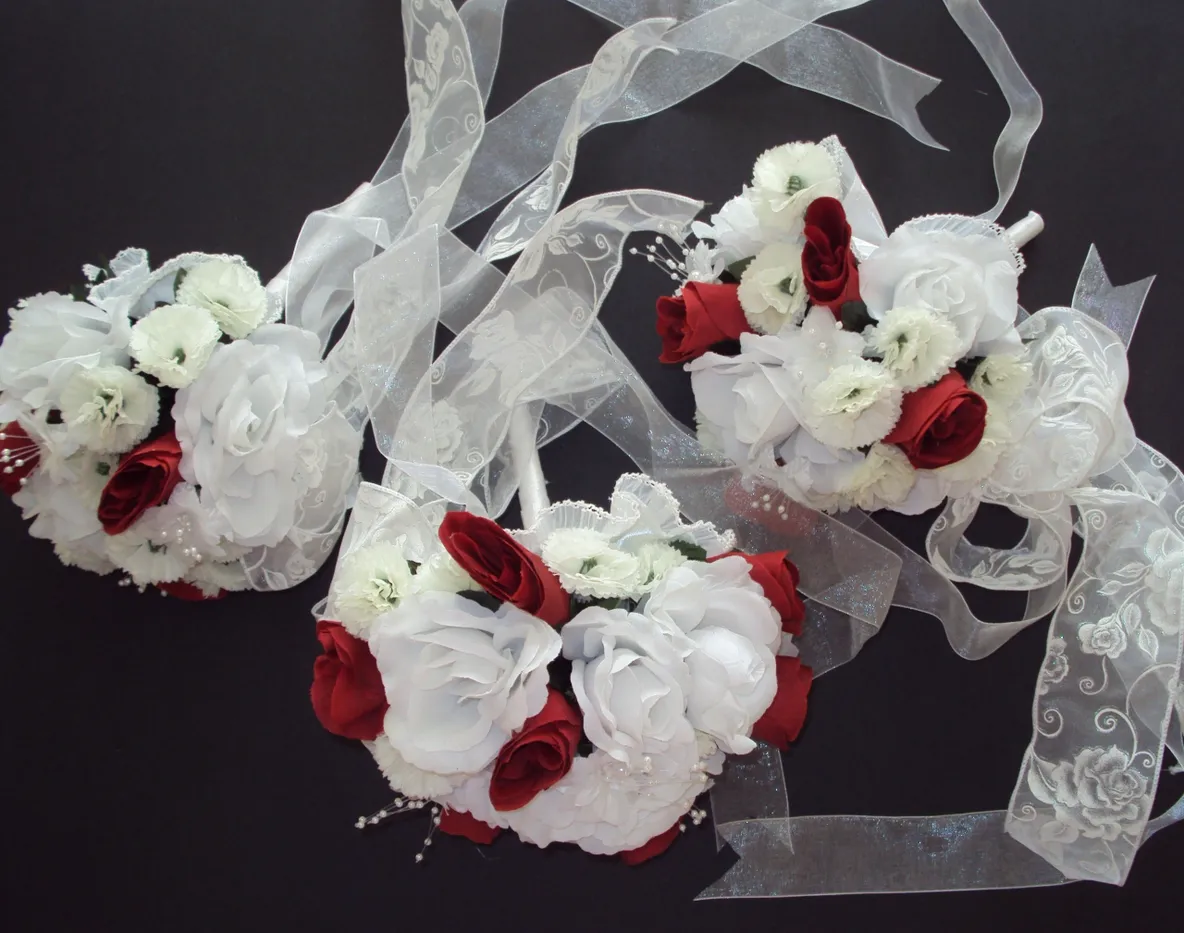 Red Roses Wedding Flower 12 Piece Package - Image 2