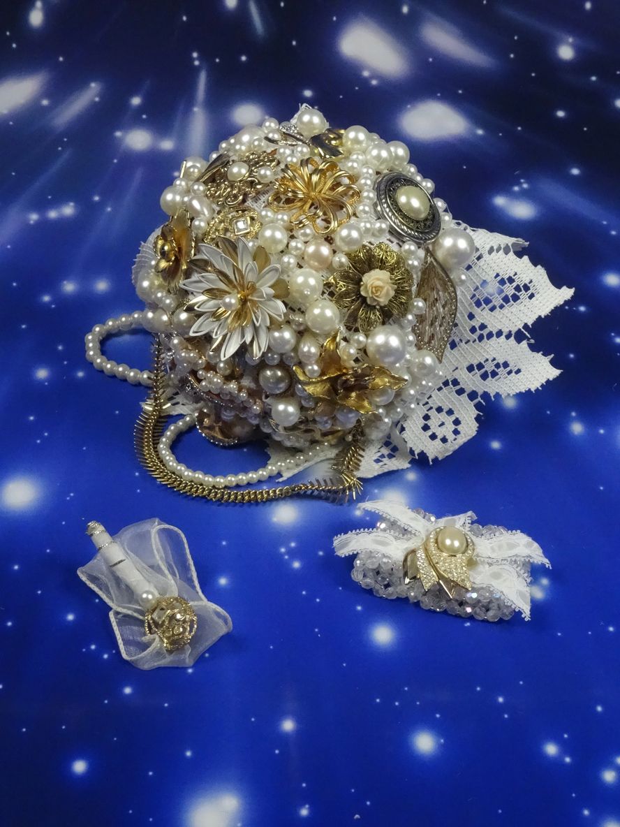 Vintage Gold and Pearls Brooch Bouquet 3 Piece Package - Image 2