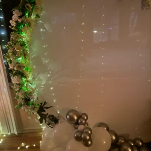 White Wisteria and Florals Balloon Arch